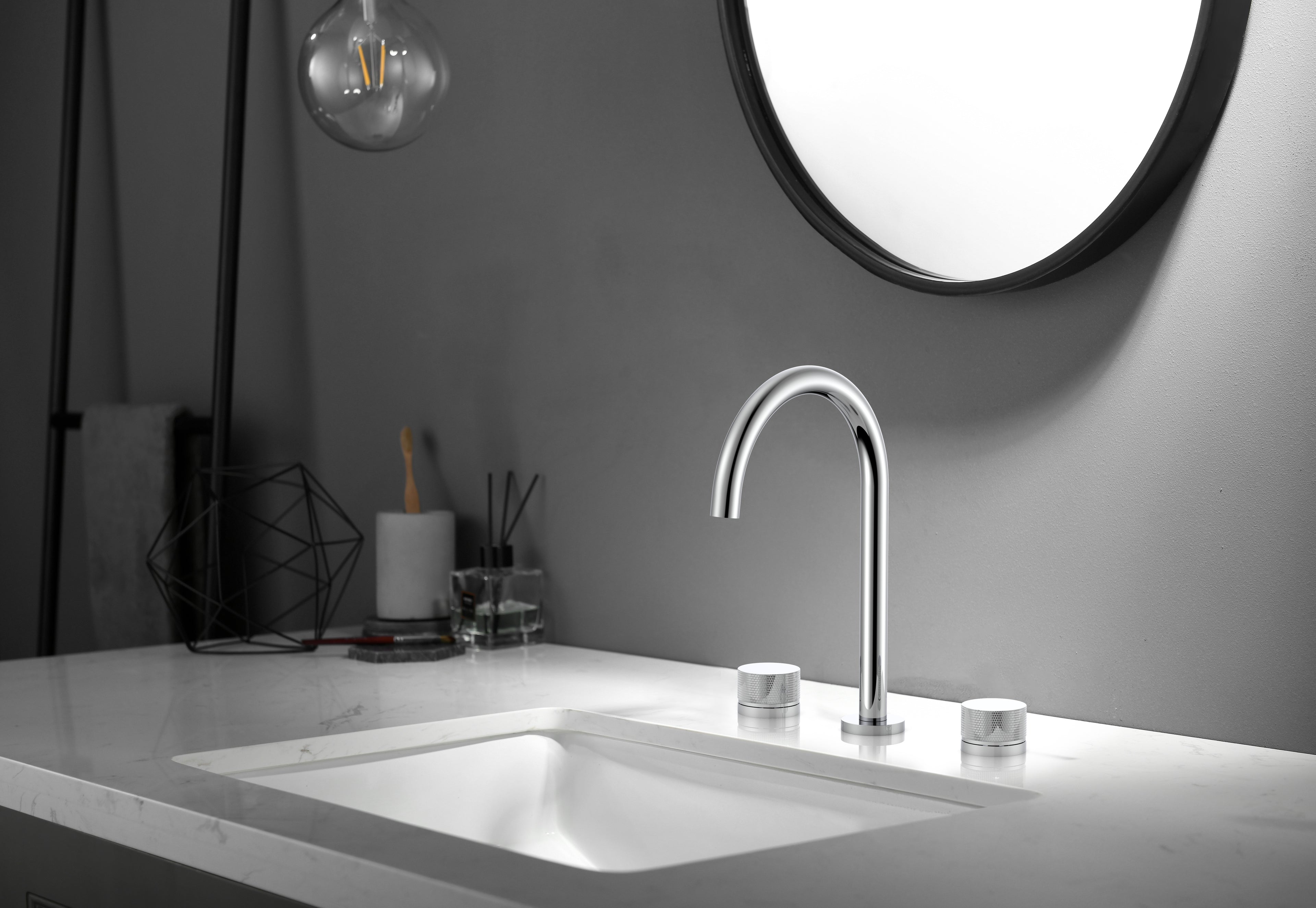 Aquaflo Dia Widespread Bathroom Faucet