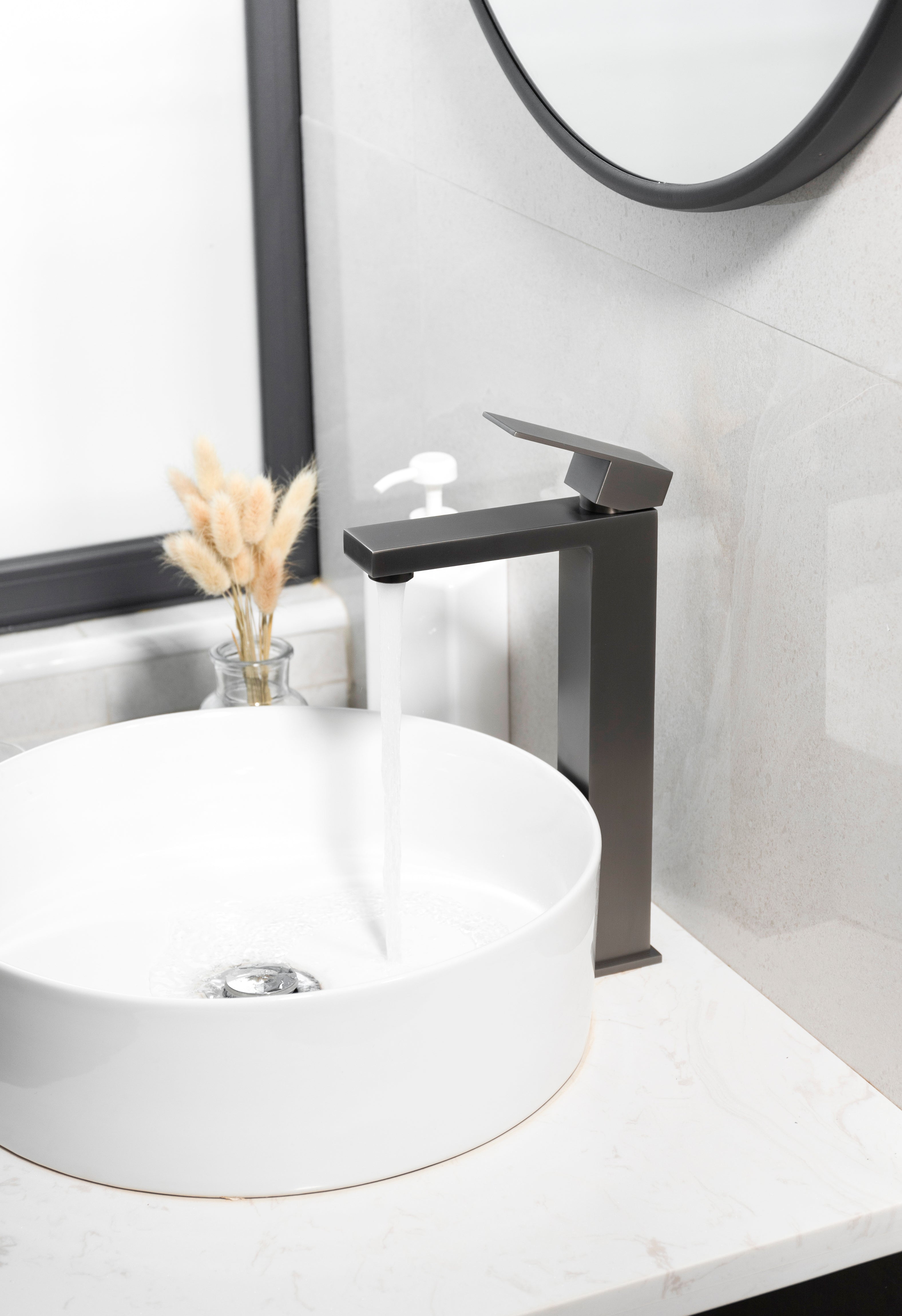 Aquaflo Kent Single-hole Vessel Faucet BFK02