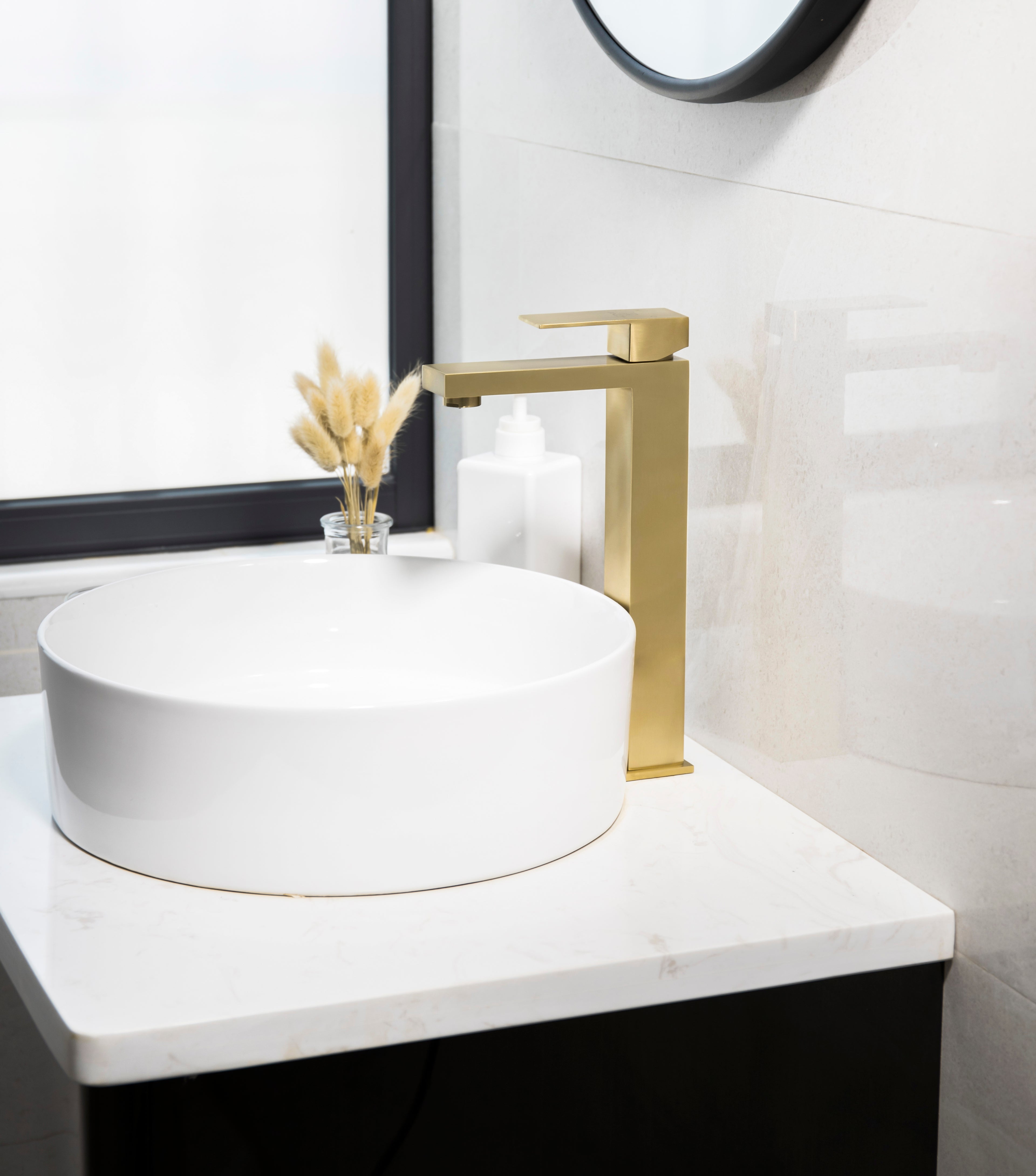 Aquaflo Kent Single-hole Vessel Faucet BFK02