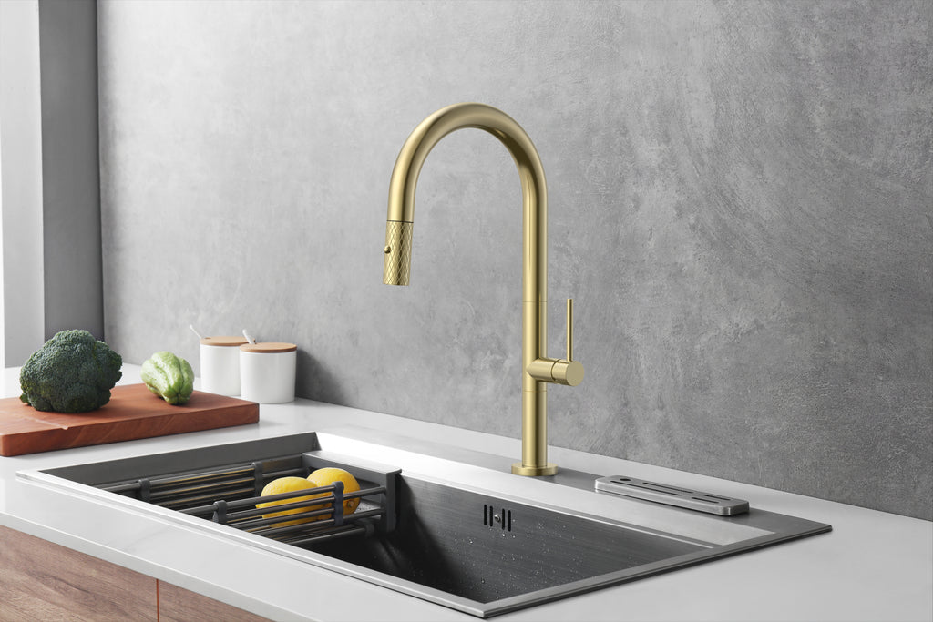 Aquaflo Luna Pull-Down Kitchen Faucet