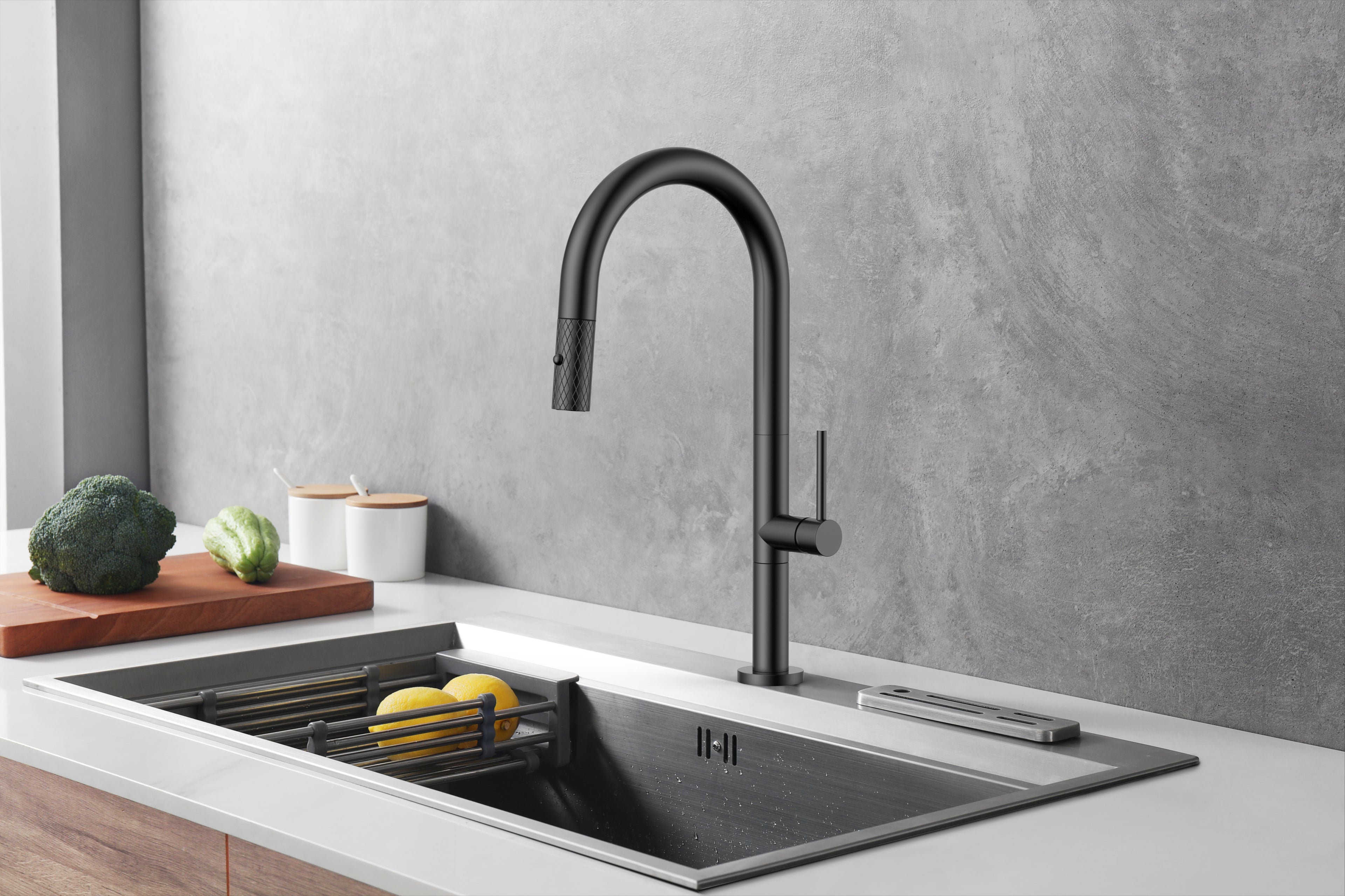 Aquaflo Luna Pull-Down Kitchen Faucet
